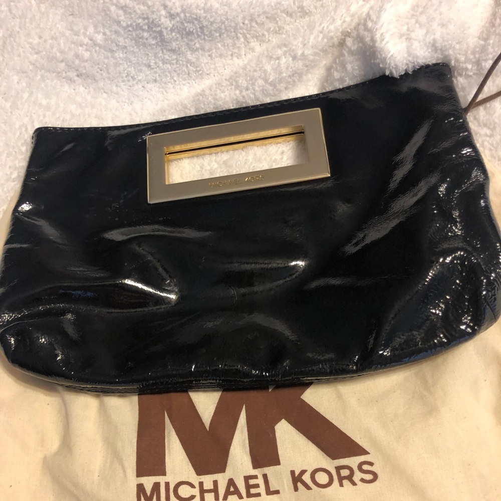 MK clutch